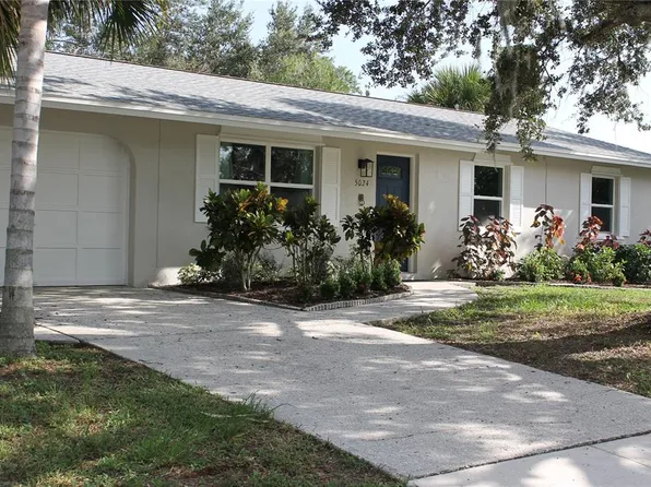 5024 Vinson Way, Sarasota, FL 34232