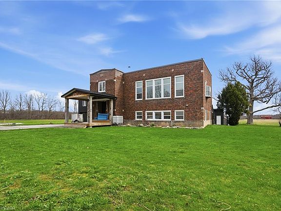 4th image of 1744 Ridgemount Rd