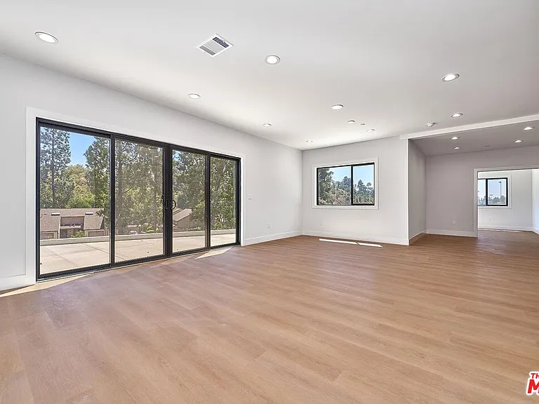 102 Marion Blvd — Photo 7