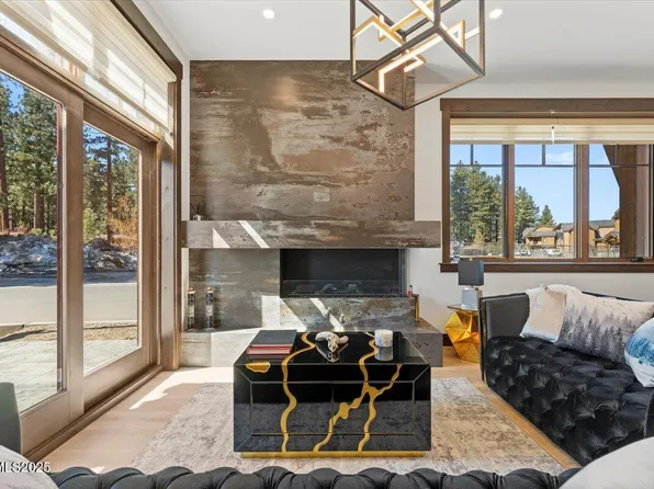 46 Beach Club Dr #901, Stateline, NV 89449