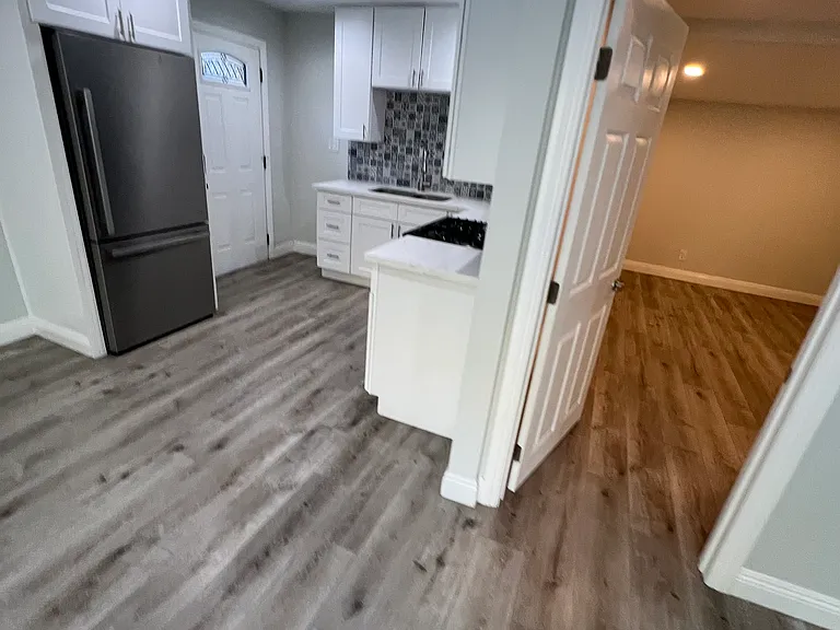806-806 N Record Ave — Photo 15
