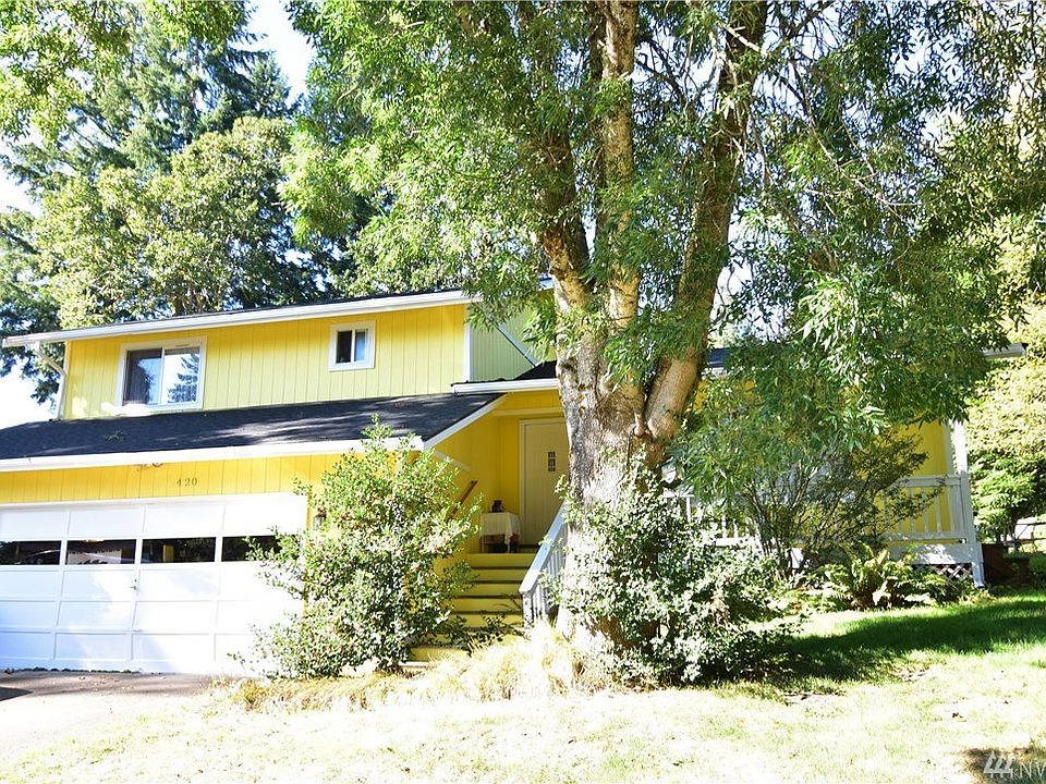 1st image of 420 Volesky Dr SE