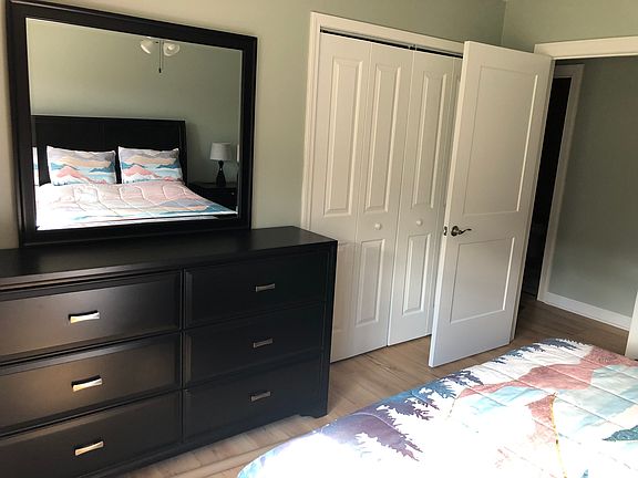 3rd image of 12898 Lincoln Lake Ct