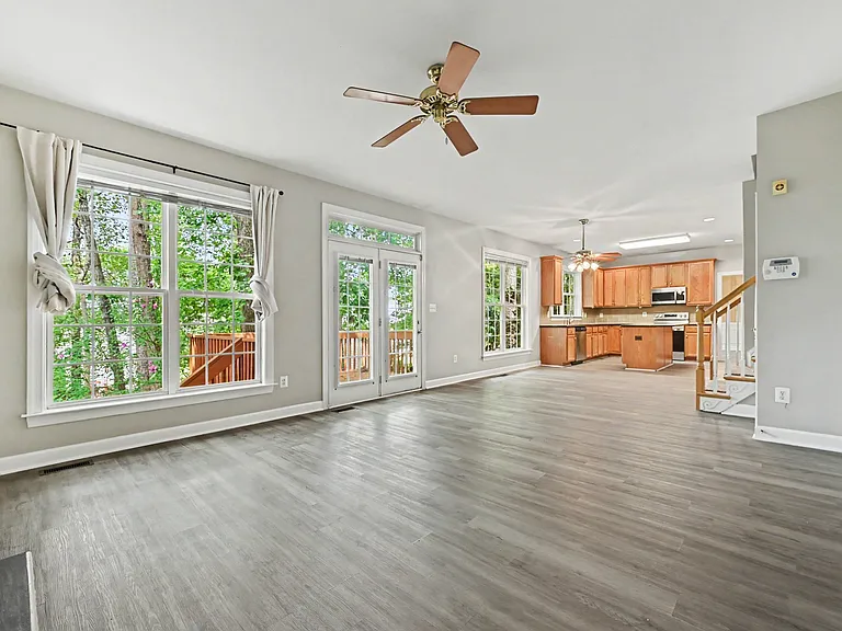 1203 Fairfax Woods Dr — Photo 13