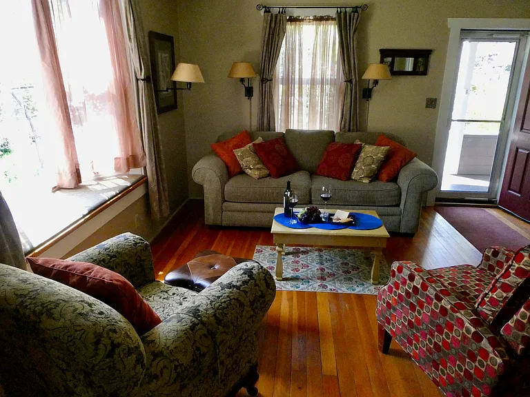 140 Central Ave — Photo 9