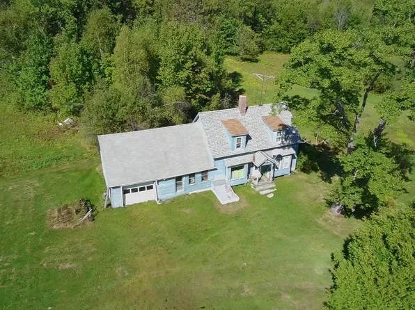 95 West Road, Abbot, ME 04406