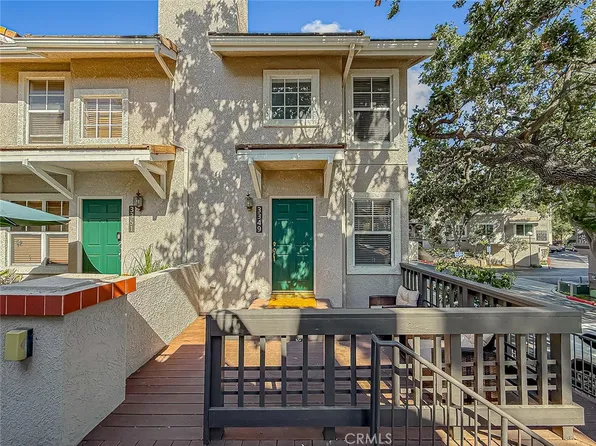 3349 Holly Grove St, Thousand Oaks, CA 91362
