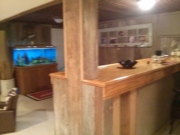 3rd image of 1012 N Christina Ave