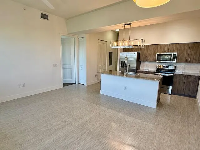 3130 W Latitude Cir #404 — Photo 4