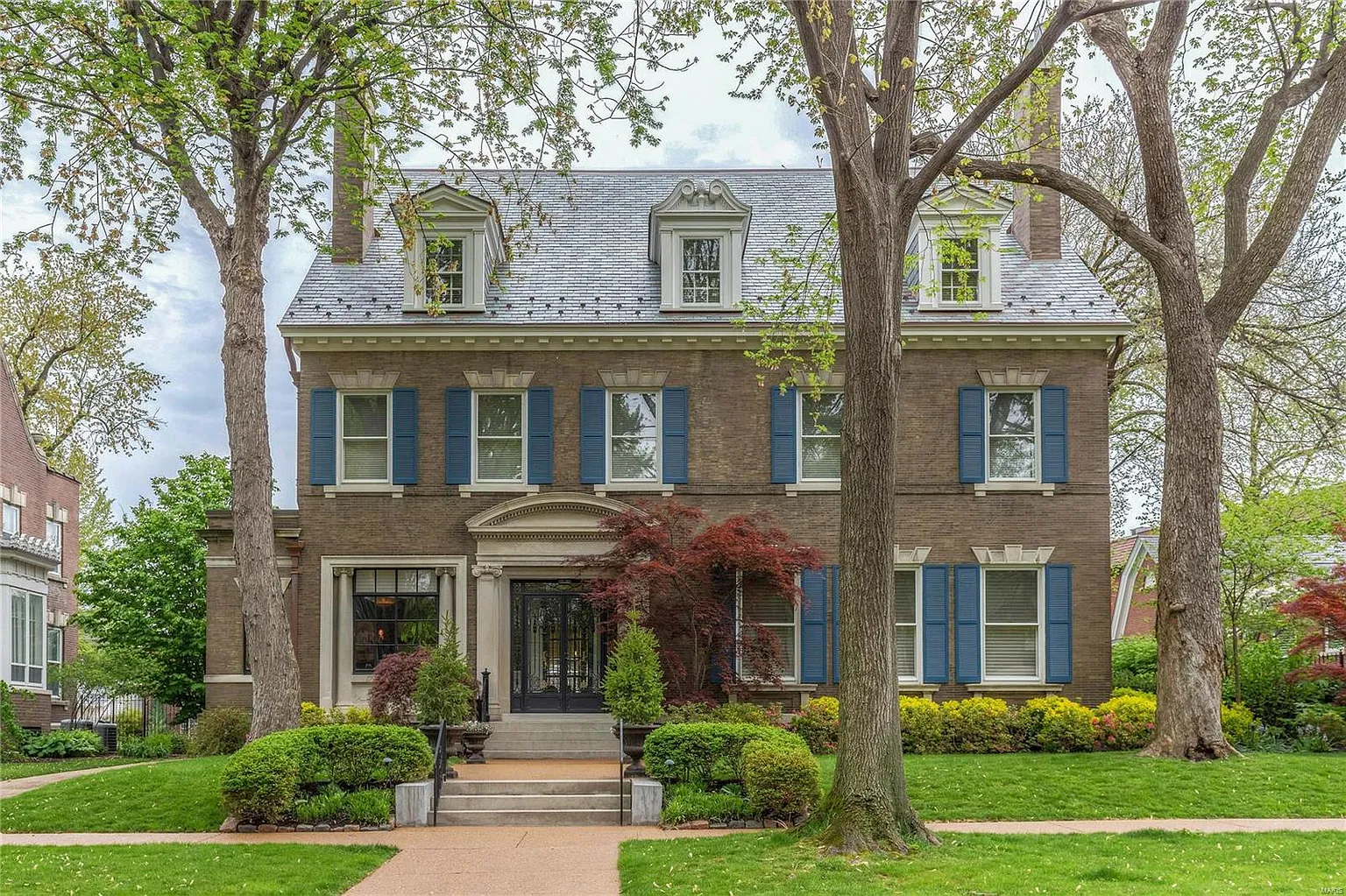 5 Hortense Pl photo 1