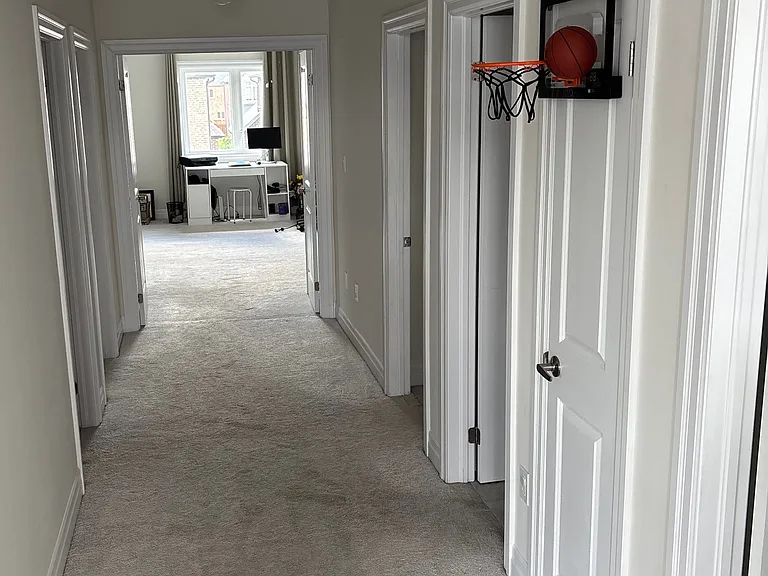 1011 Wickham Rd — Photo 10