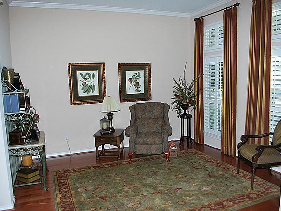3rd image of 6015 Dabney Hill Ct