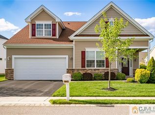 21 Mandrake Rd, Monroe Township, NJ 08831