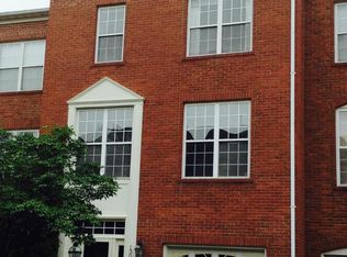 13094 Park Crescent Cir, Herndon, VA 20171