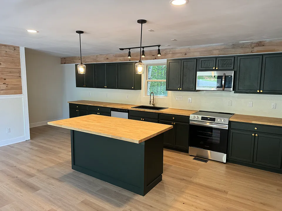 49-49C Bayshore Dr #C