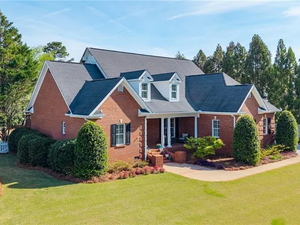 203 Laurel Creek Rd SE, Calhoun, GA 30701