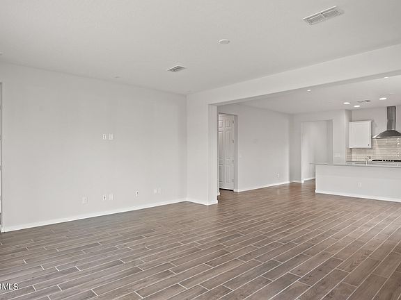 5th image of 1850 W Fawn Way