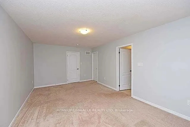 53 Baffin Cres — Photo 11