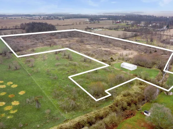 S Plum St, Farmland, IN 47340