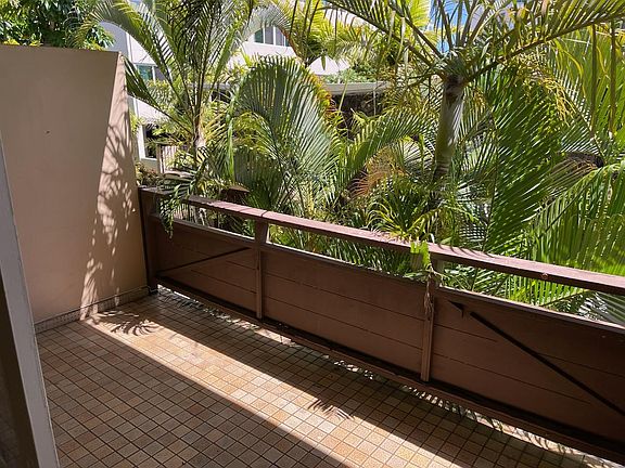 2nd image of 1700 Makiki St APT 212