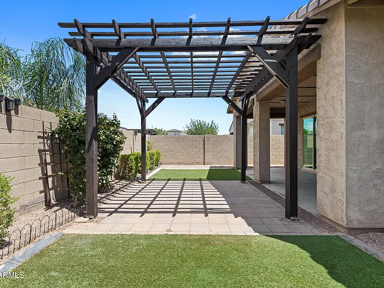 10218 E Bergeron Ave — Photo 42