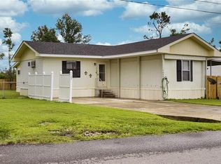 7609 Snapper Ln, Lake charles, LA 70605