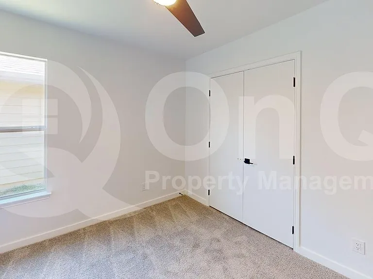 1028 Aviary — Photo 19