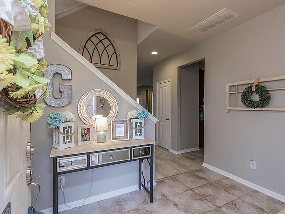 4th image of 8114 Oxbow Manor Ln