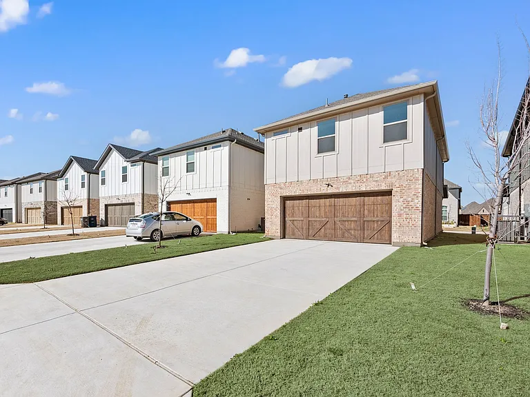 2629 Tanager St — Photo 20