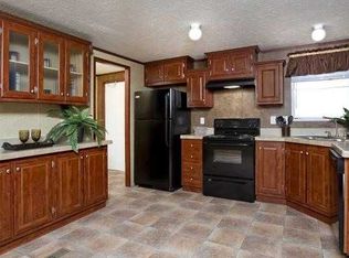 12736 Templewood Dr, Wayland, MI 49348