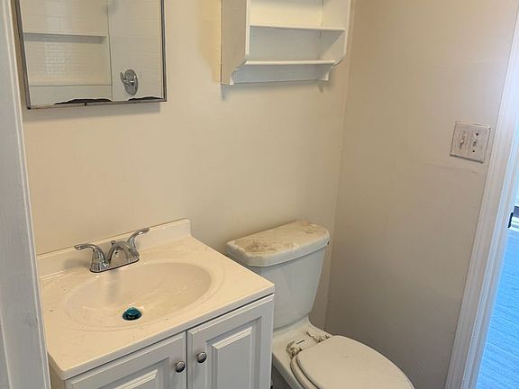 4th image of 4921 Norman St