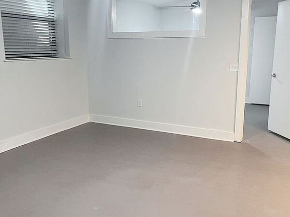 4th image of 3003 Parkwood Ave APT L109
