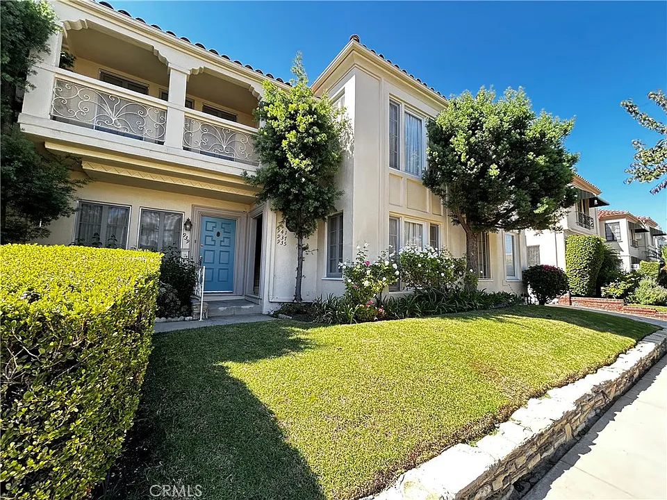 935 S Alandele Ave