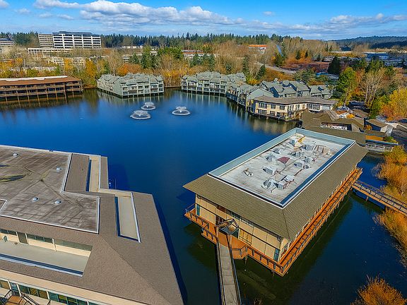 4th image of 1 Lake Bellevue Dr #209D