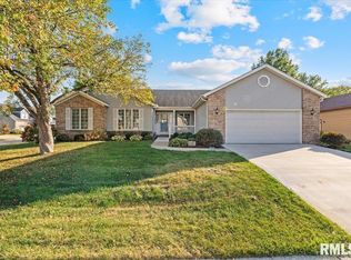 2605 Hunter Rd, Bettendorf, IA 52722