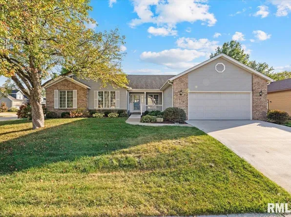 2605 Hunter Rd, Bettendorf, IA 52722