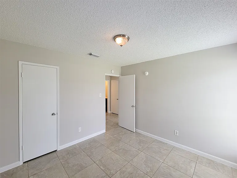 8530 Quail Burg Ln — Photo 22