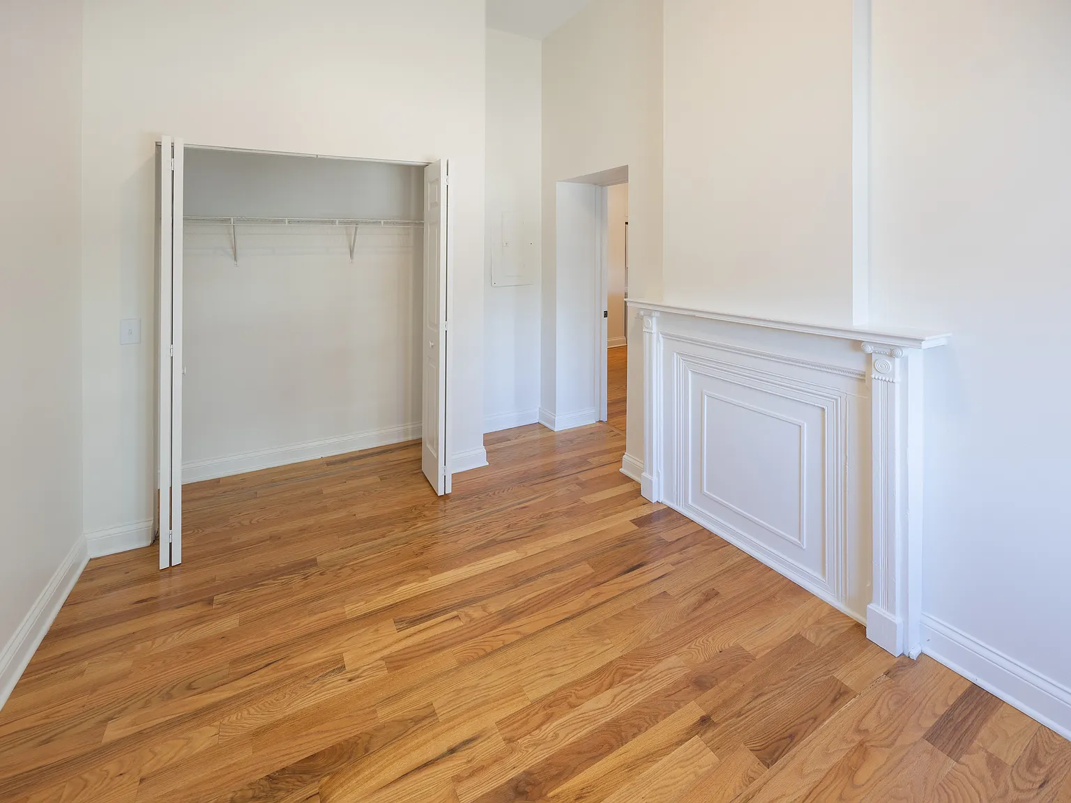 115 Park Pl — Photo 3