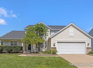 3461 Mason Ridge Dr NE, Grand Rapids, MI 49525
