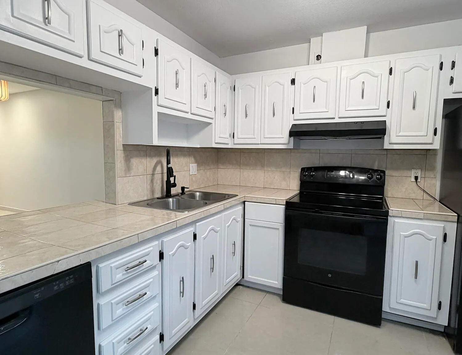 2 bed, 2.0 bath, 941 sqft, $1,850 — Photo 4