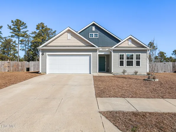 1751 Fox Trace Circle, Leland, NC 28451