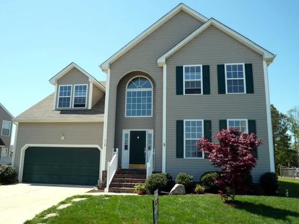 116 Lakes Edge Dr, Suffolk, VA 23434