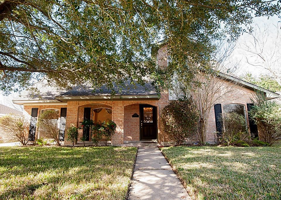 1st image of 9006 Sterlingame Dr