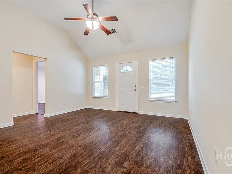 302 Shadowbrook Dr — Photo 7