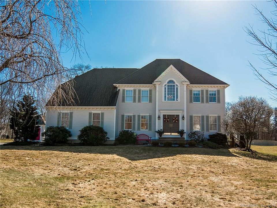 1st image of 252 Imperial Dr