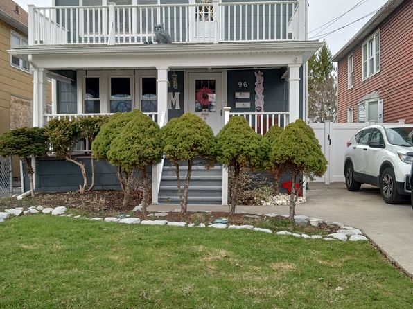 96 Ladner Ave Floor 2