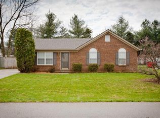 341 Green Fields Ln, Frankfort, KY 40601