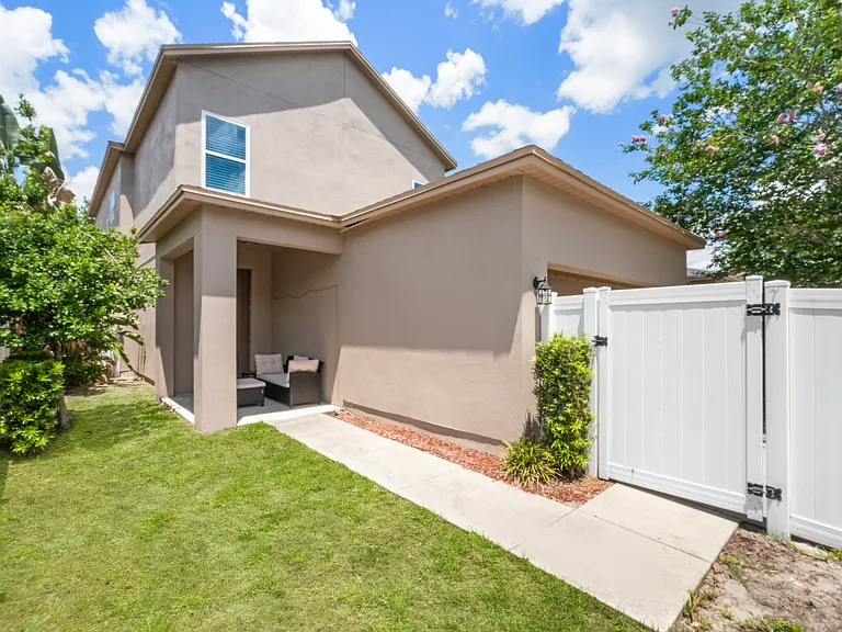 7243 Rambling Water Way — Photo 16