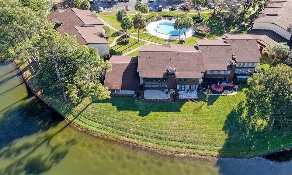 2nd image of 637 MIDWAY DRIVE #B