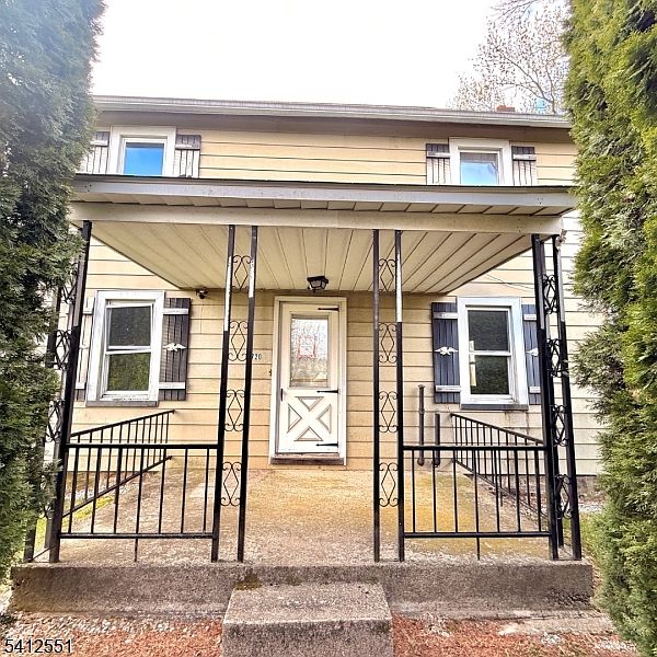 1st image of 2720 River Rd